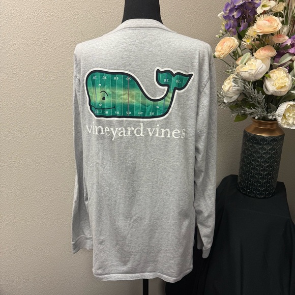 Vineyard Vines Whale Long Sleeve Tee Gray Size L – Football Field Whale Logo Poc - Picture 4 of 9